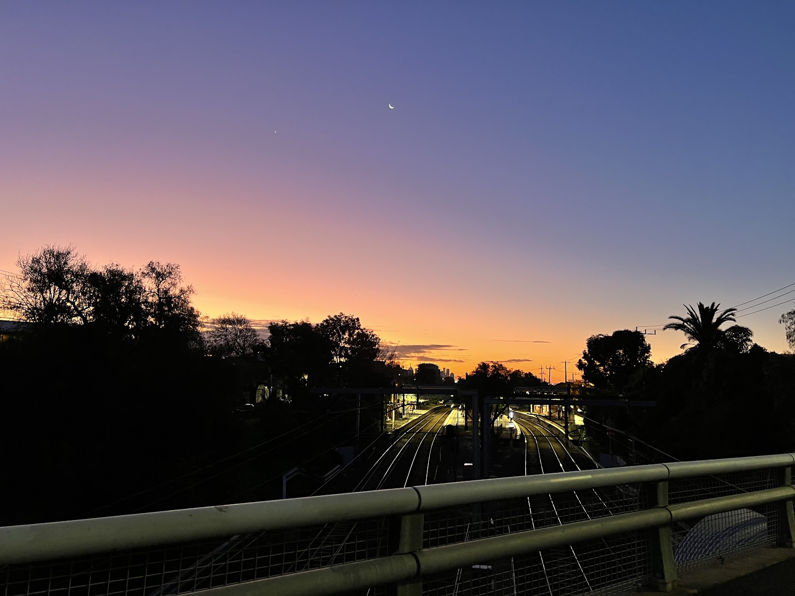 Armadale Station/Kooyong Rd photo