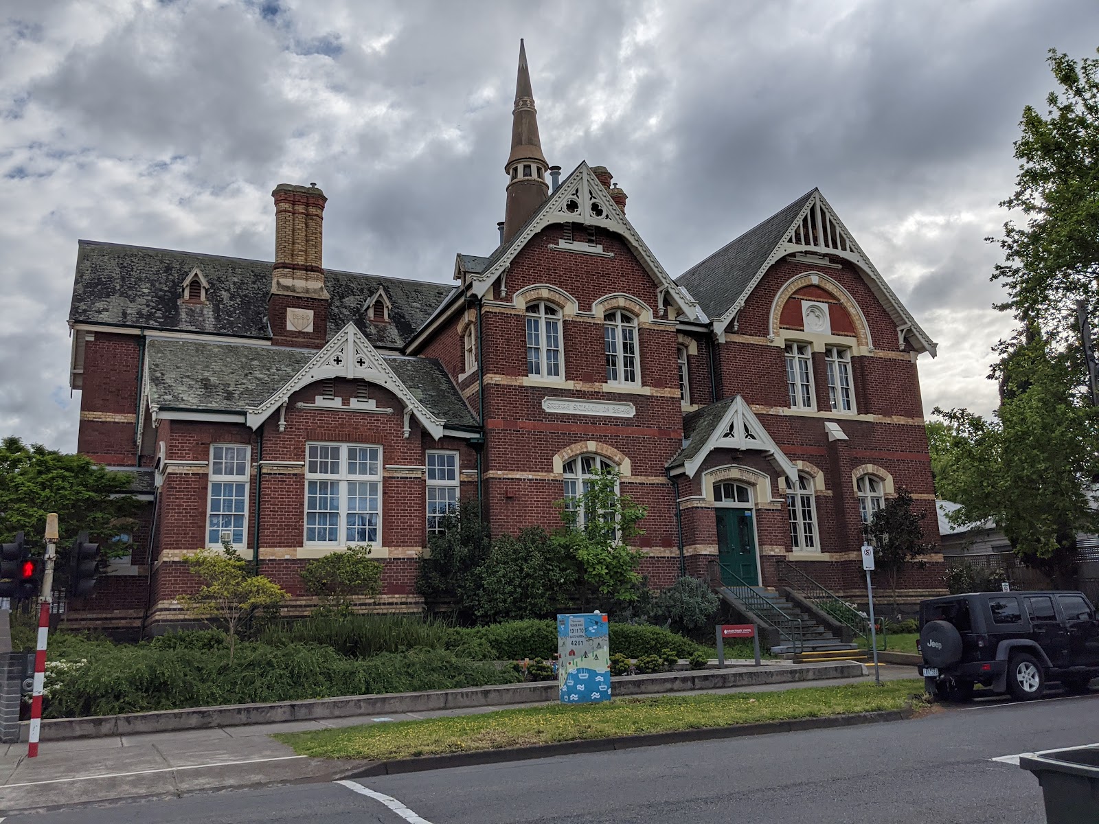 Auburn Primary School photo