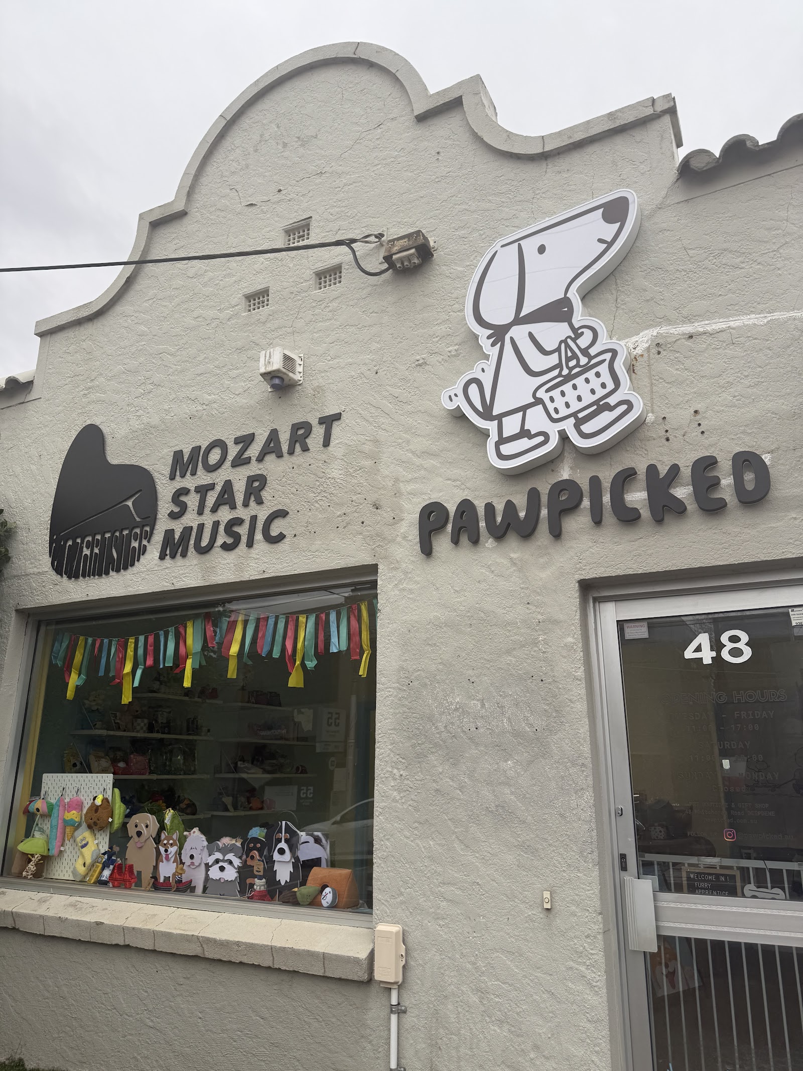 Pawpicked Pet Boutique& Gift Shop photo